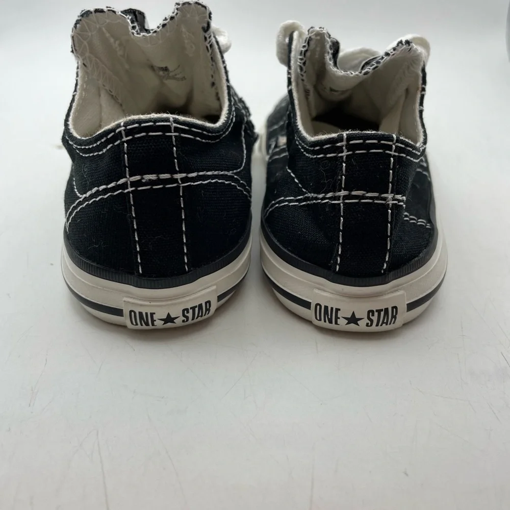 Converse One Star infant Black Star Sneakers size 7